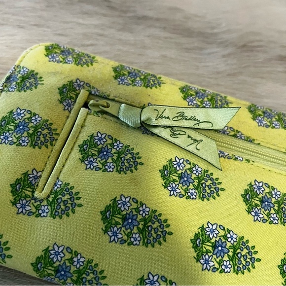 Vera Bradley Citron 2006 Travel Wallet Yellow Green Blue Y2K Zipper Passport - Picture 10 of 12